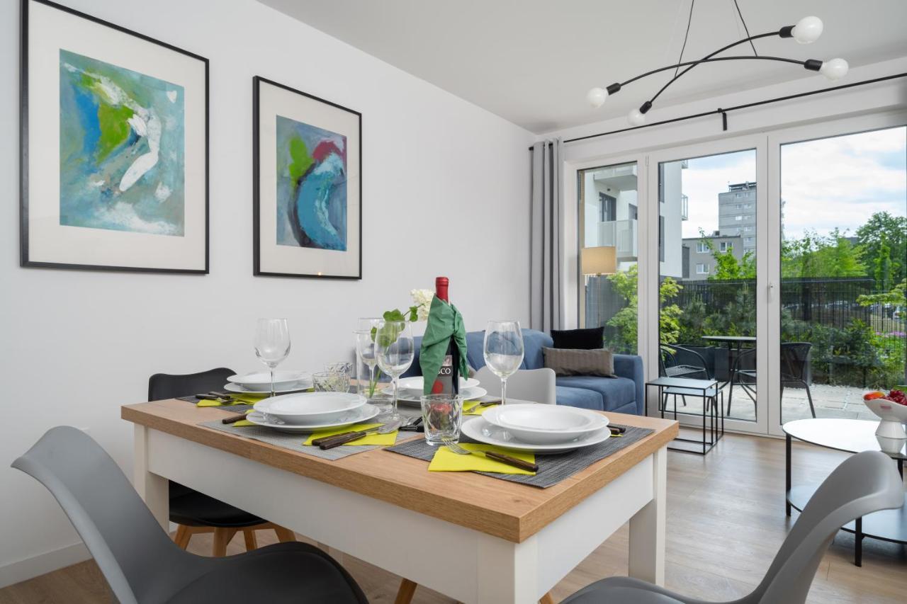 Miedziana 6 & 18 With Free Garage By Renters * Breslau