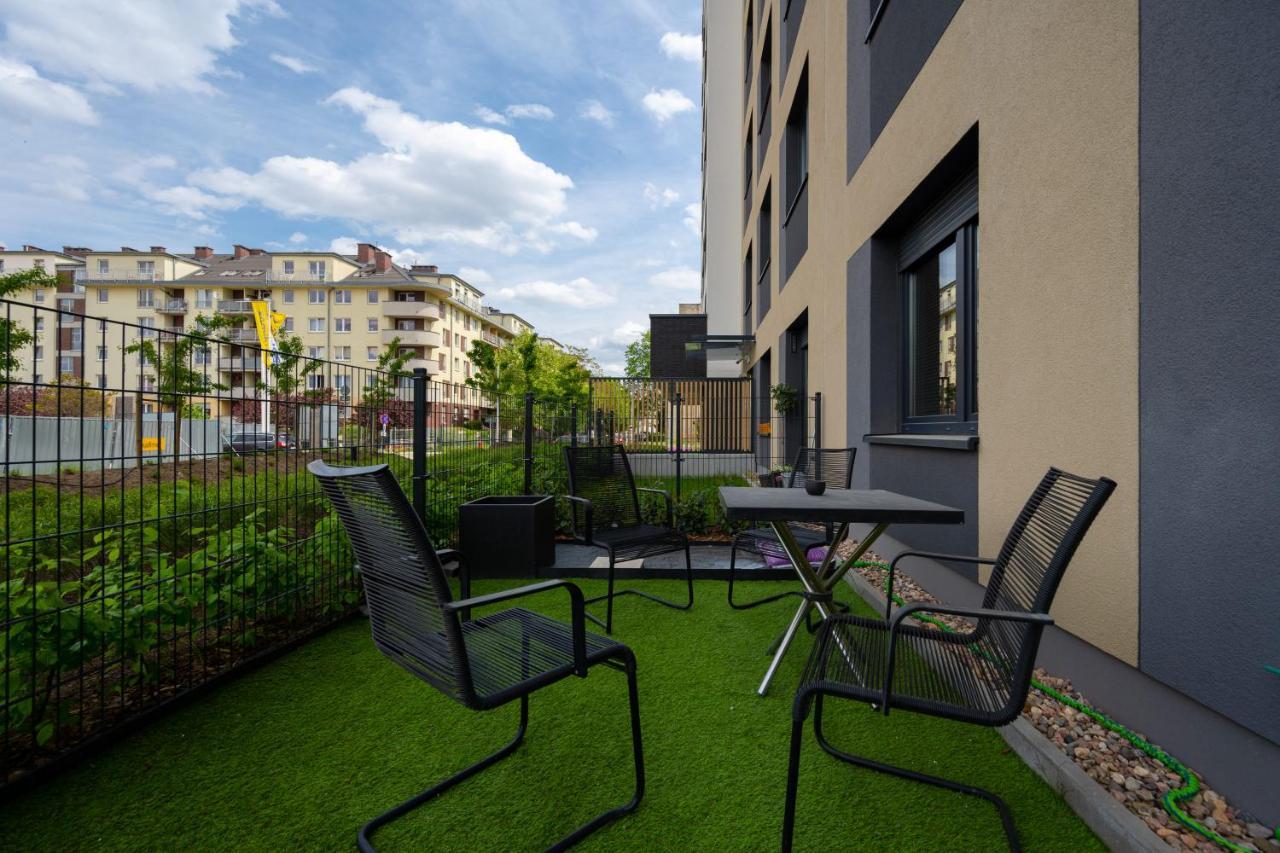 Miedziana 6 & 18 With Free Garage By Renters Apartment