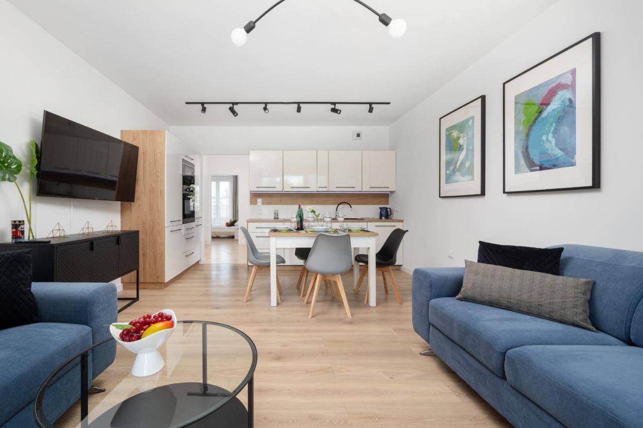 Miedziana 6 & 18 With Free Garage By Renters Apartment