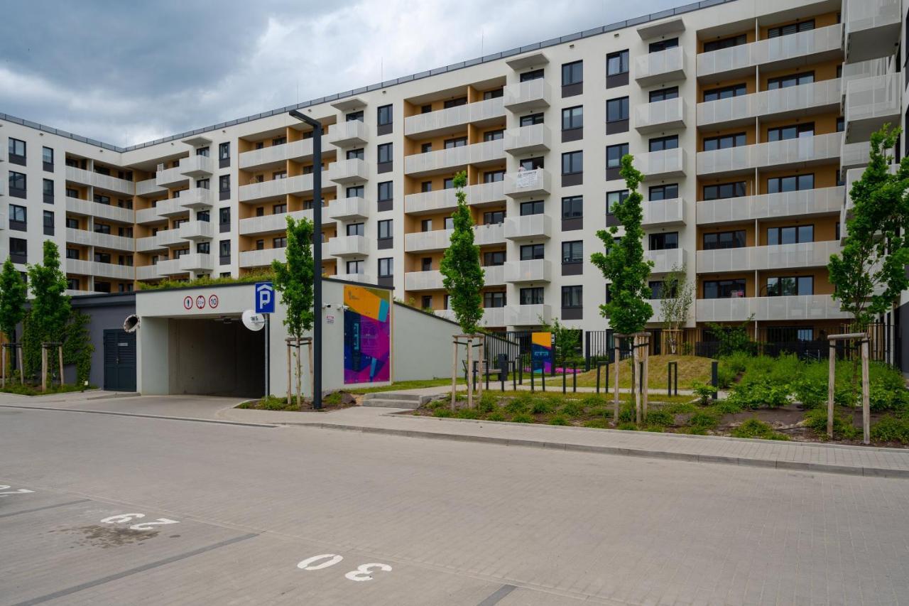 Miedziana 6 & 18 With Free Garage By Renters Apartment Wroclaw