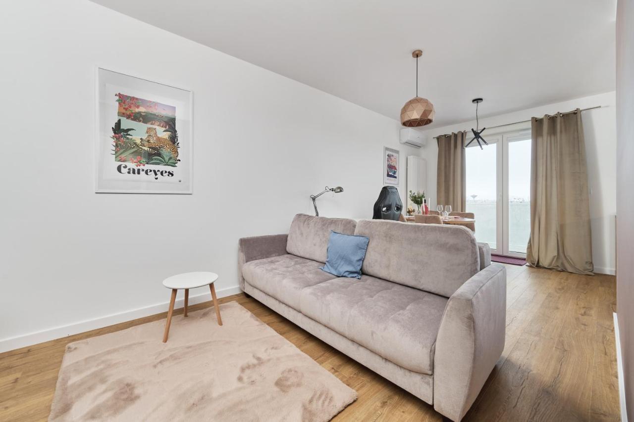 Miedziana 6 & 18 With Free Garage By Renters Apartment Wroclaw